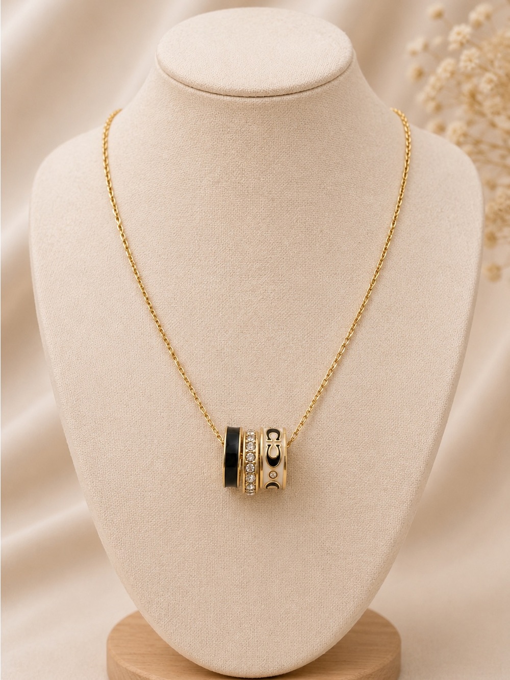 Coach Signature Rondelle necklace - Picture 2 of 7